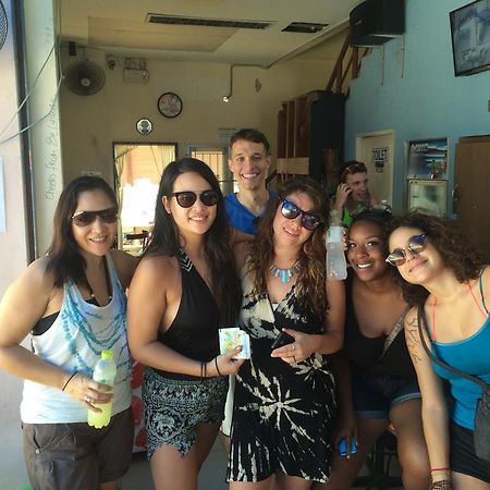 Asia Backpackers Pattaya Esterno foto