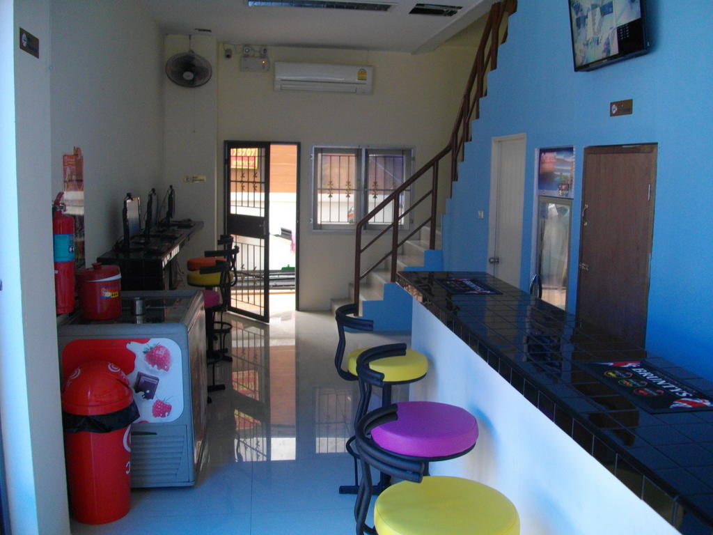 Asia Backpackers Pattaya Esterno foto